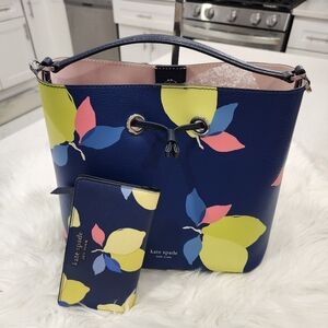 🔹️ Kate Spade Lemon zest  large bucket bag & slim bi fold matching Wallet ✨️🍋